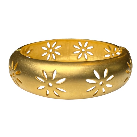 Liz Claiborne Gold Tone Bracelet - Picture 3 of 5